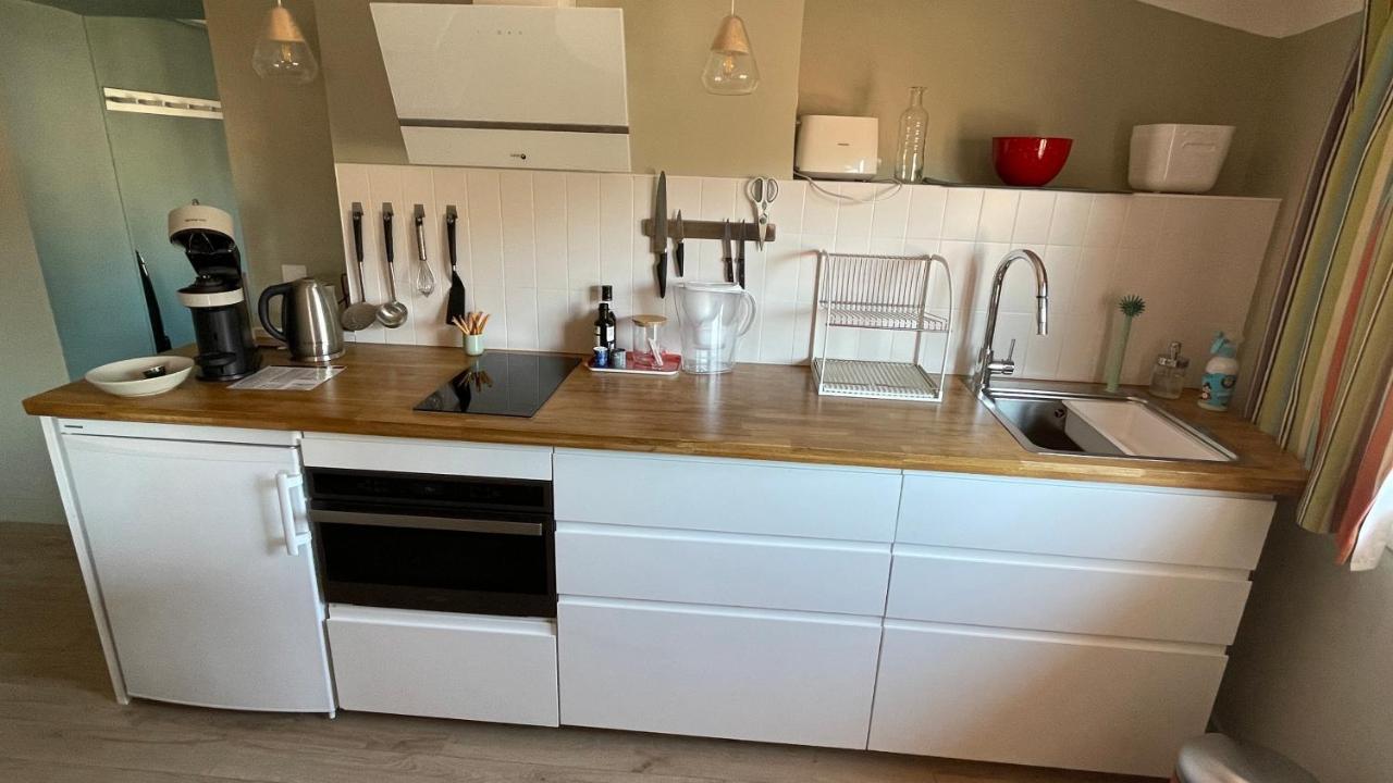 Au cœur du vieux Toulon au calme appartement rénové climatisé confortable étage élevé avec ascenseur proche parking et toutes commodités Exterior foto
