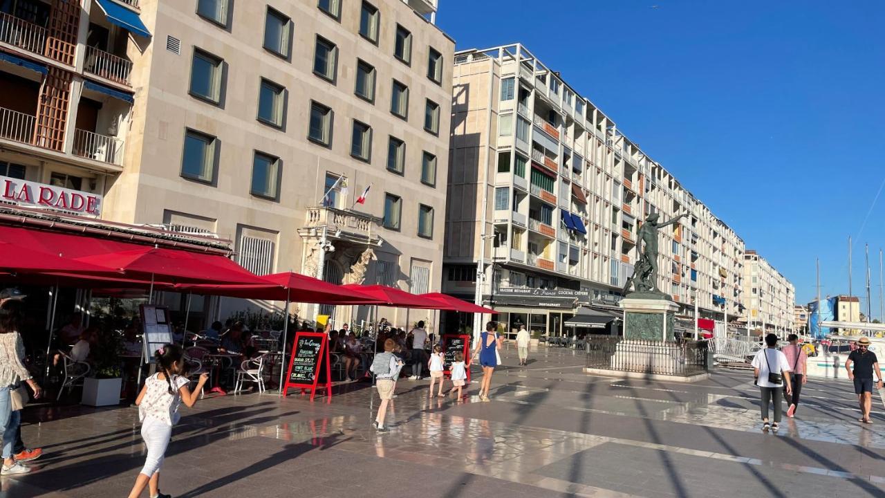 Au cœur du vieux Toulon au calme appartement rénové climatisé confortable étage élevé avec ascenseur proche parking et toutes commodités Exterior foto